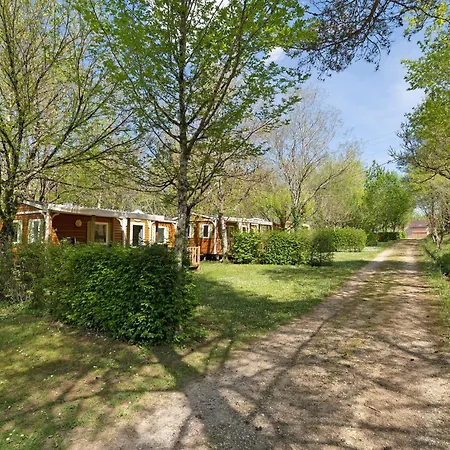 בית נופש Mobilhome Olivier Avec Terrasse 4p Saint-Martial-de-Nabirat